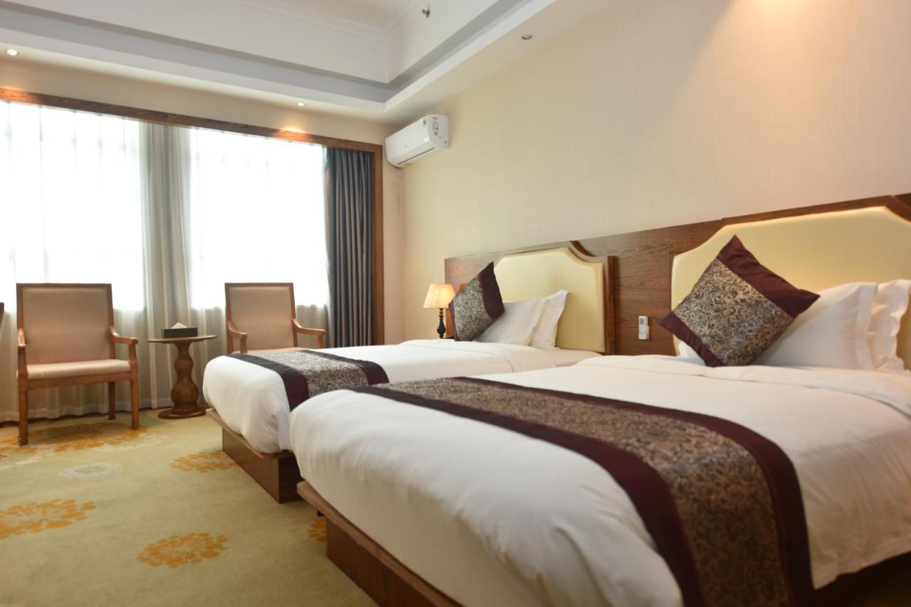 Hong Van Grand Hotel Mong Cai Exterior foto